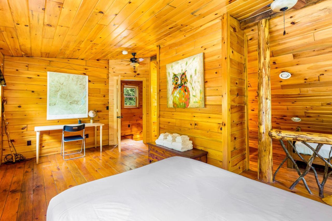Schroon Lake Lost Pond Cabin מראה חיצוני תמונה
